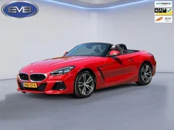 Rood, metallic lak Gebruikt 2024 BMW Z4 M Sport Cabriolet | € 52.950 (Super prijs)