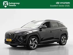 Zwart, metallic lak Gebruikt 2023 Hyundai Tucson Premium SUV | € 36.450 (Eerlijke prijs)