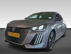 Grijs Gebruikt 2024 Peugeot 208 Allure Hatchback | € 20.940 (Eerlijke prijs)