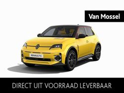 Geel Nieuw 2025 Renault 5 E-Tech Iconic Hatchback | € 35.290