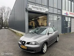 Grijs Gebruikt 2005 Seat Ibiza Reference Hatchback | € 1.999 (Eerlijke prijs)