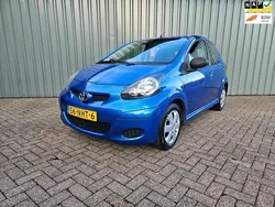 Blauw Gebruikt 2010 Toyota Aygo Hatchback | € 3.950 (Eerlijke prijs)