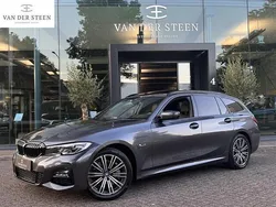 Grijs Gebruikt 2022 BMW 330 M Sport Stationwagen | € 37.950 (Goede deal)