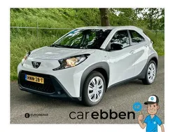 Wit Gebruikt 2023 Toyota Aygo Play Hatchback | € 15.555 (Goede deal)