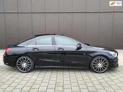 Zwart Gebruikt 2015 Mercedes CLA250 Sport Sedan | € 22.950 (Eerlijke prijs)