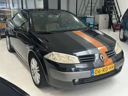 Zwart Gebruikt 2005 Renault Mégane Cabriolet Luxe Cabriolet | € 2.950 (Iets duurder)