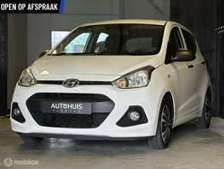 Wit Gebruikt 2015 Hyundai i10 Hatchback | € 5.390 (Eerlijke prijs)