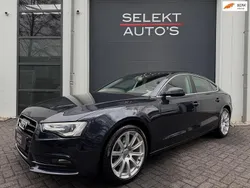 Blauw Gebruikt 2015 Audi A5 Business Coupé | € 11.950 (Goede deal)
