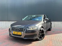 Grijs Gebruikt 2010 Audi A3 Sportback Attraction Hatchback | € 4.550 (Eerlijke prijs)