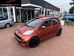 Oranje, metallic lak Gebruikt 2009 Peugeot 107 Hatchback | € 3.950 (Duur)