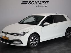 Wit Gebruikt 2022 VW Golf VIII Style Hatchback | € 26.495 (Eerlijke prijs)