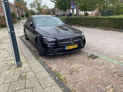 Zwart Gebruikt 2021 Mercedes E300 AMG Sedan | € 36.000 (Goede deal)