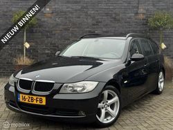 Zwart Gebruikt 2007 BMW 318 Executive Stationwagen | € 3.495 (Goede deal)