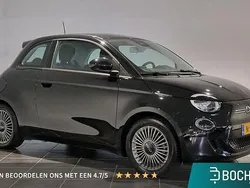 Zwart Gebruikt 2021 Fiat 500e Passion Hatchback | € 14.445 (Eerlijke prijs)