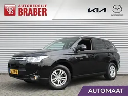 Zwart, metallic lak Gebruikt 2015 Mitsubishi Outlander Edition SUV | € 13.900 (Eerlijke prijs)