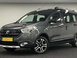 Grijs Gebruikt 2018 Dacia Dokker Lauréate MPV | € 12.995 (Eerlijke prijs)