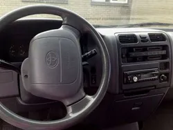 Groen Gebruikt 2000 Toyota HiAce MPV | € 7.500