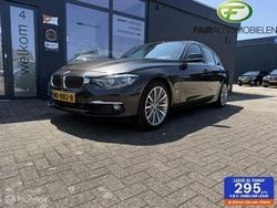 Bruin Gebruikt 2016 BMW 330 Executive Sedan | € 16.250 (Eerlijke prijs)