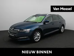 Blauw Gebruikt 2020 Skoda Superb Business Line Stationwagen | € 26.400 (Eerlijke prijs)