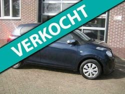 Blauw metallic Gebruikt 2015 Citroën C1 Feel Hatchback | € 7.450 (Eerlijke prijs)