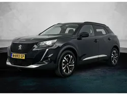 Zwart Gebruikt 2022 Peugeot e-2008 Allure SUV | € 19.795 (Eerlijke prijs)