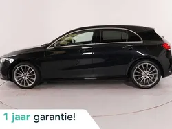 Zwart Gebruikt 2022 Mercedes A250 Premium Hatchback | € 28.750 (Goede deal)