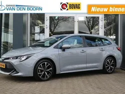 Grijs Gebruikt 2022 Toyota Corolla Hatchback | € 22.450 (Eerlijke prijs)