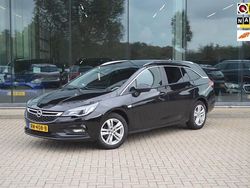 Zwart Gebruikt 2018 Opel Astra Edition Stationwagen | € 9.250 (Eerlijke prijs)