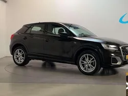 Zwart Gebruikt 2017 Audi Q2 Sport SUV | € 17.400 (Eerlijke prijs)