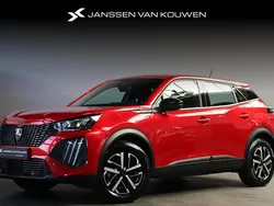 Rood Gebruikt 2024 Peugeot e-2008 Active SUV | € 24.885 (Goede deal)