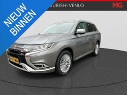 Grijs Gebruikt 2021 Mitsubishi Outlander P-HEV Intense+ SUV | € 27.950 (Eerlijke prijs)