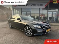 Zwart (metallic) Gebruikt 2020 Mercedes E300 Business Stationwagen | € 28.450 (Goede deal)