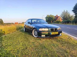 Groen Gebruikt 1998 BMW 323 Coupé | € 3.450