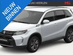 Wit Nieuw 2025 Suzuki Vitara SUV | € 31.148 (Eerlijke prijs)