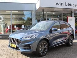 Blauw, metallic lak Gebruikt 2024 Ford Kuga ST-Line SUV | € 30.690 (Super prijs)