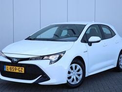 Wit Gebruikt 2021 Toyota Corolla Comfort Hatchback | € 19.950 (Goede deal)