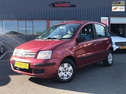 Rood, metallic lak Gebruikt 2005 Fiat Panda Dynamic Hatchback | € 1.299 (Eerlijke prijs)