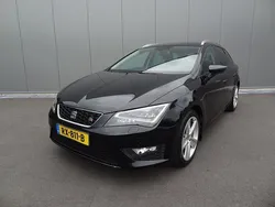 Zwart, metallic lak Gebruikt 2014 Seat Leon ST FR Stationwagen | € 12.845 (Eerlijke prijs)