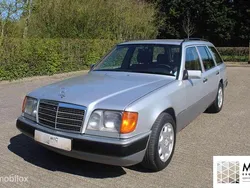 Grijs Gebruikt 1994 Mercedes E280 Stationwagen | € 6.950