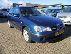 Blauw Gebruikt 2000 Nissan Almera Hatchback | € 1.999