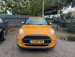 Oranje Gebruikt 2014 Mini ONE Business Hatchback | € 5.890 (Eerlijke prijs)
