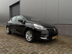 Zwart Gebruikt 2018 Renault Clio IV Zen Hatchback | € 7.950 (Eerlijke prijs)