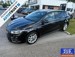 Zwart Gebruikt 2018 Renault Mégane GrandTour Signature Stationwagen | € 13.499 (Super prijs)