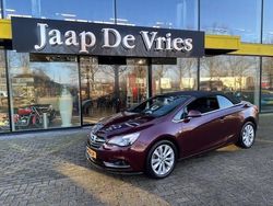 Rood, metallic lak Gebruikt 2014 Opel Cascada Cosmo Cabriolet | € 13.950 (Eerlijke prijs)
