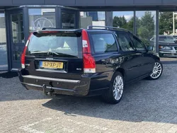 Zwart, metallic lak Gebruikt 2007 Volvo V70 Standard Stationwagen | € 2.950 (Eerlijke prijs)