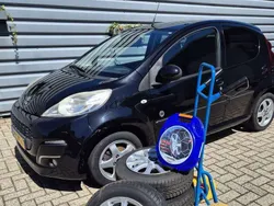 Zwart Gebruikt 2012 Peugeot 107 Hatchback | € 3.400 (Eerlijke prijs)