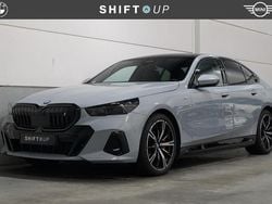 Grijs Gebruikt 2023 BMW i5 Comfort Edition Sedan | € 54.940 (Eerlijke prijs)