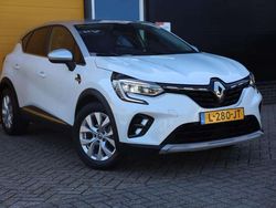 Wit, metallic lak Gebruikt 2021 Renault Captur Intens SUV | € 21.750 (Eerlijke prijs)