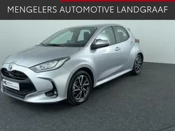 Grijs Gebruikt 2023 Toyota Yaris Hatchback | € 23.950 (Eerlijke prijs)