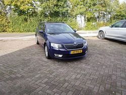 Blauw Gebruikt 2016 Skoda Octavia Business Line Hatchback | € 8.244 (Eerlijke prijs)